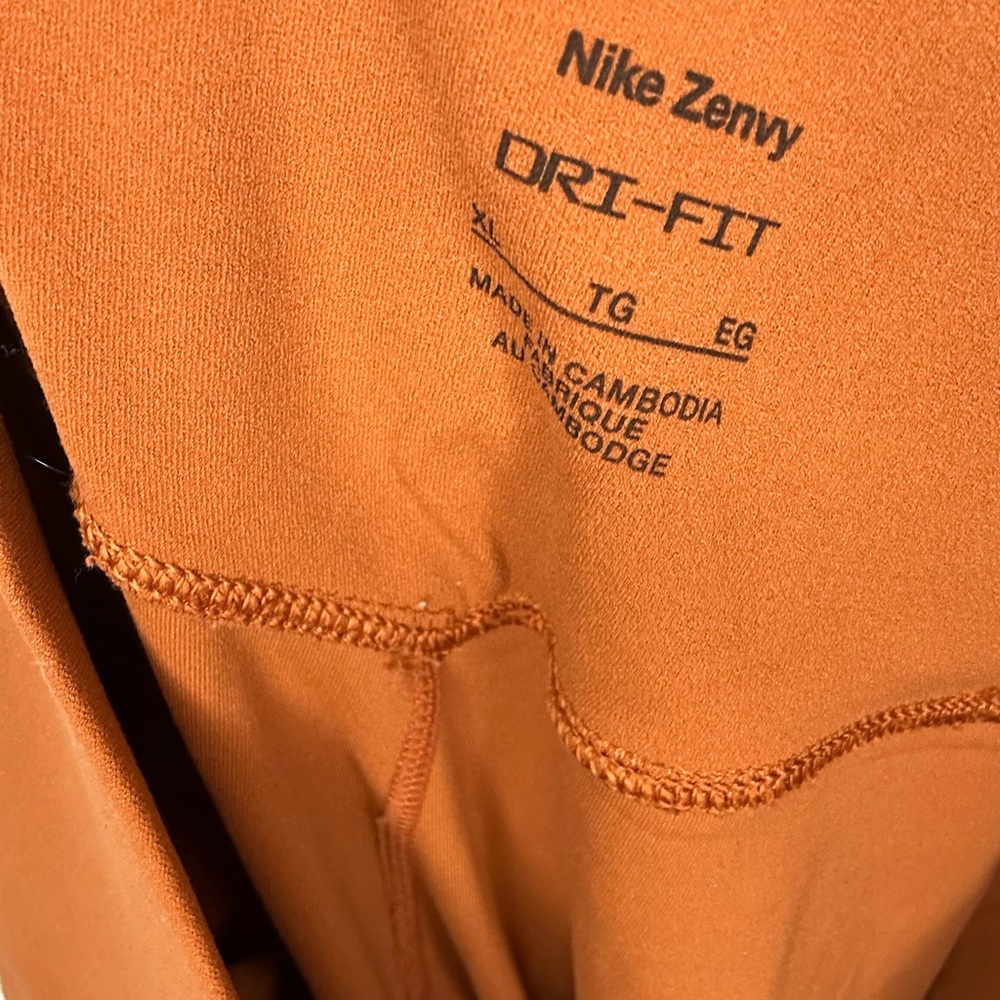 Nike Zenvy Rust Activewear Ensemble - Picture 6 of 7
